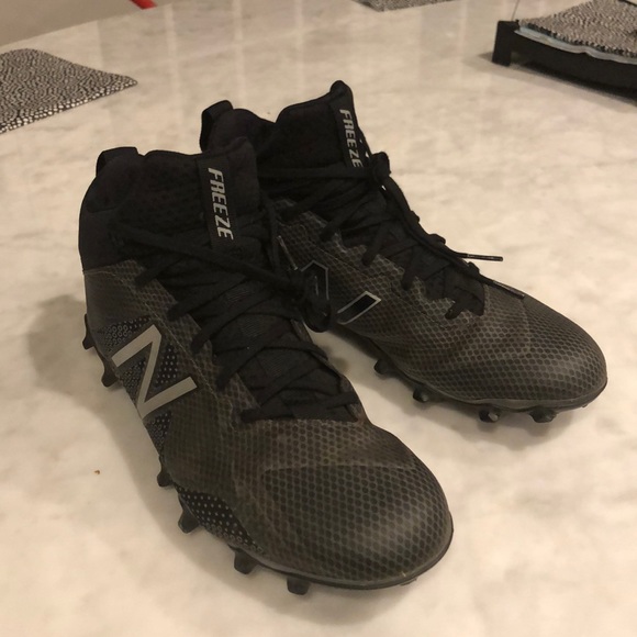 new balance boys lacrosse cleats